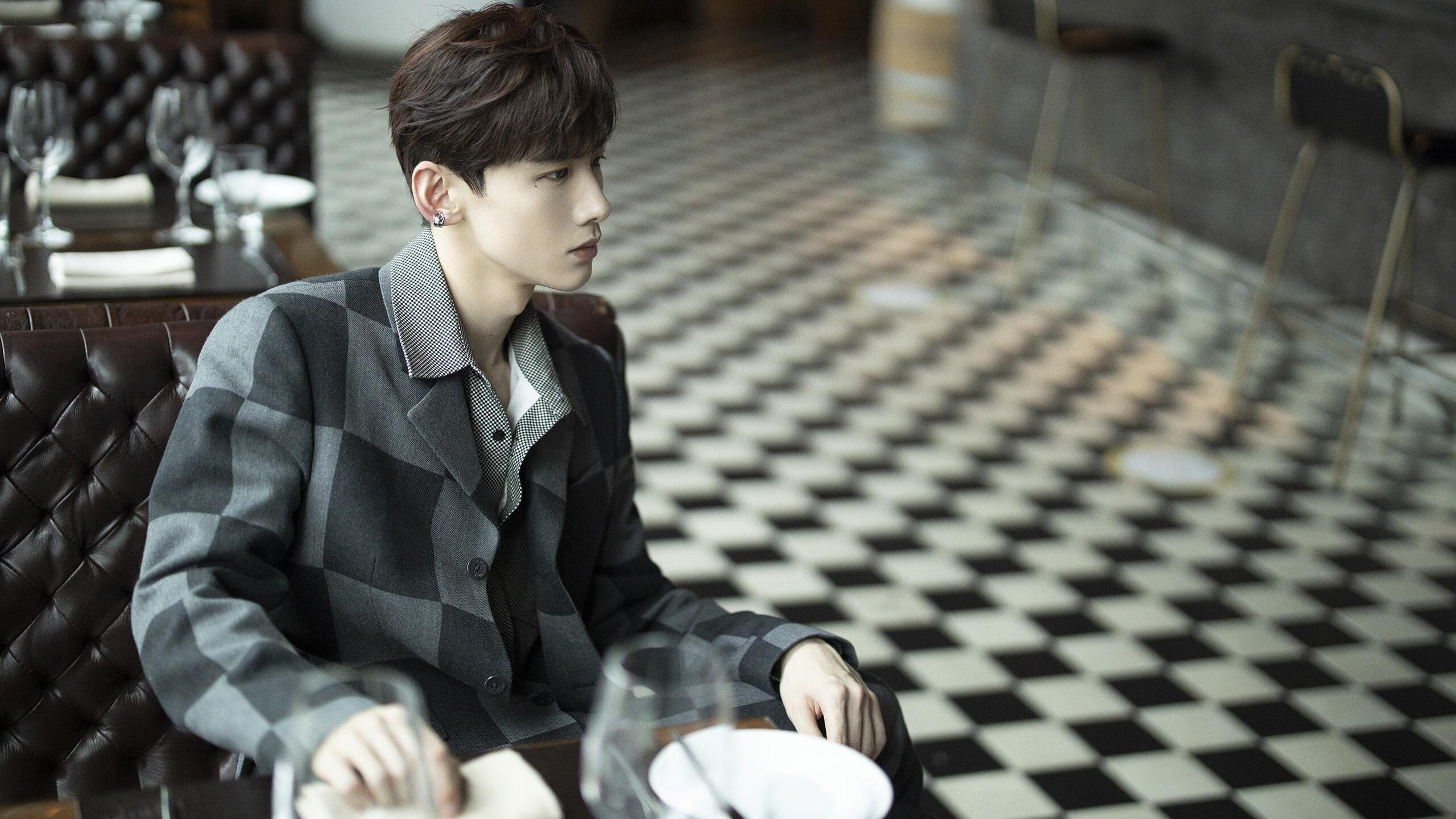 拉文三分连续命中公牛打出得分高潮,nba_拉文34分 公牛击败活塞