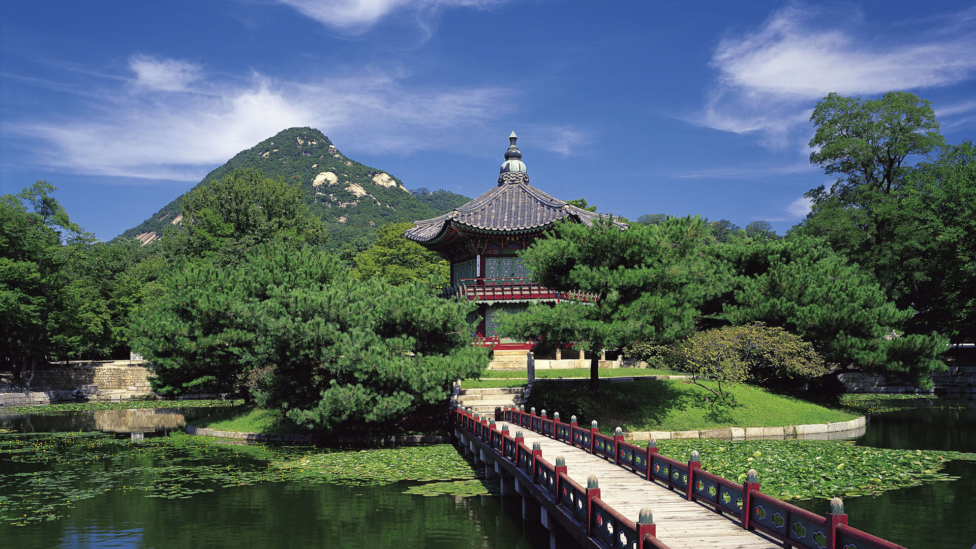 浓眉在篮下连续得分成为湖人胜利保障,浓眉缺席湖人战绩